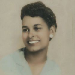 Gussie Yvonne Davis Carr